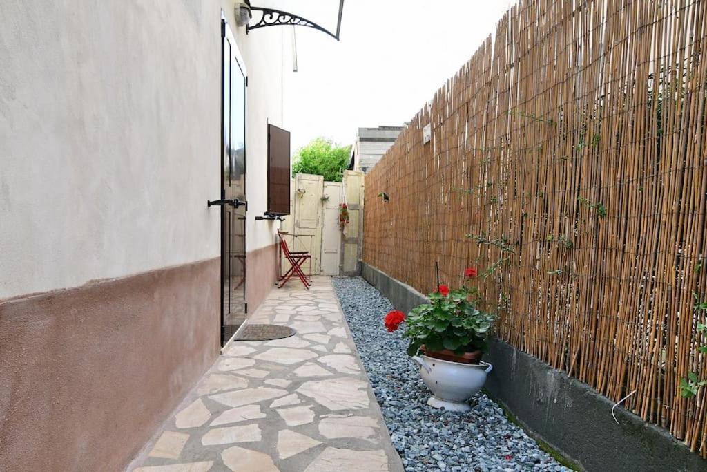 Casa Iride, Appartamento Con Grazioso Giardino Ravenna Exterior foto